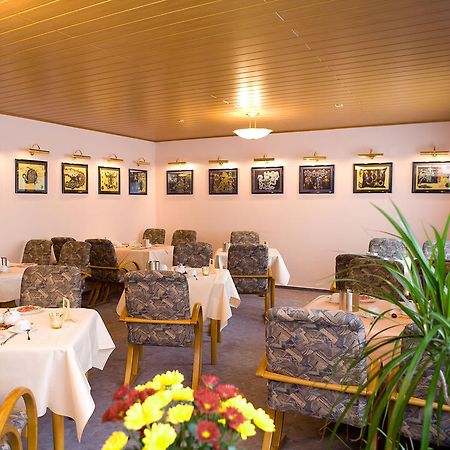 Central Inn Hotel garni Eppelborn Exteriör bild