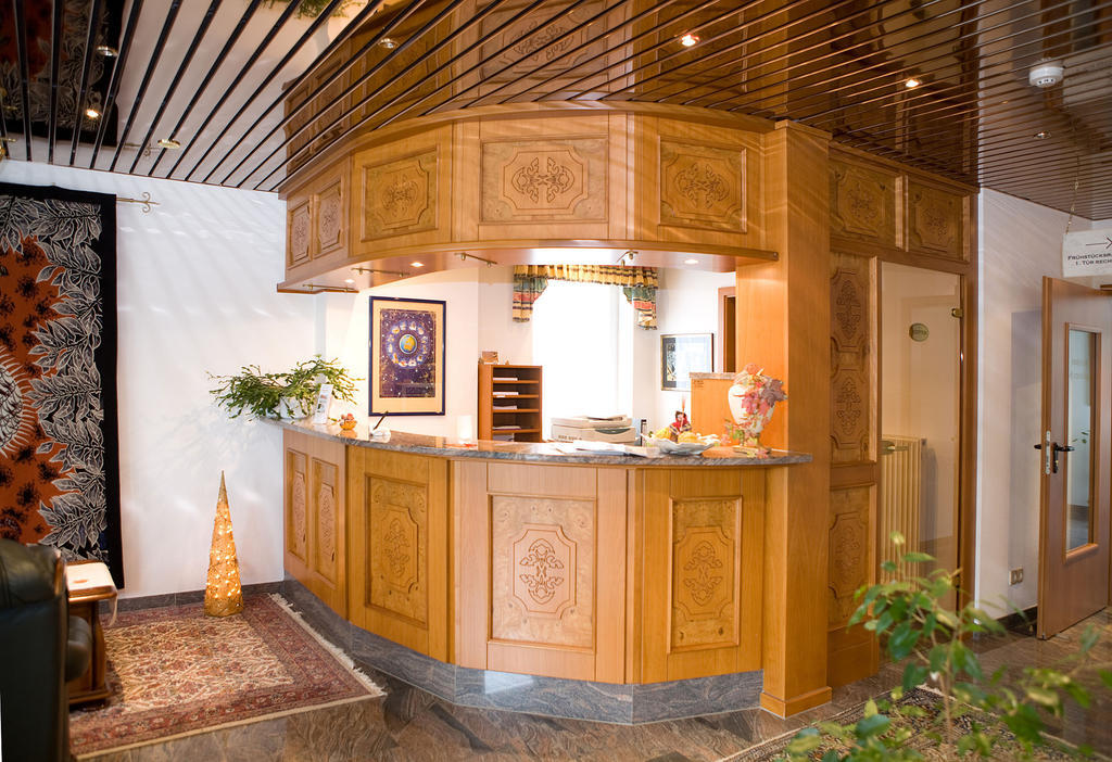 Central Inn Hotel garni Eppelborn Exteriör bild